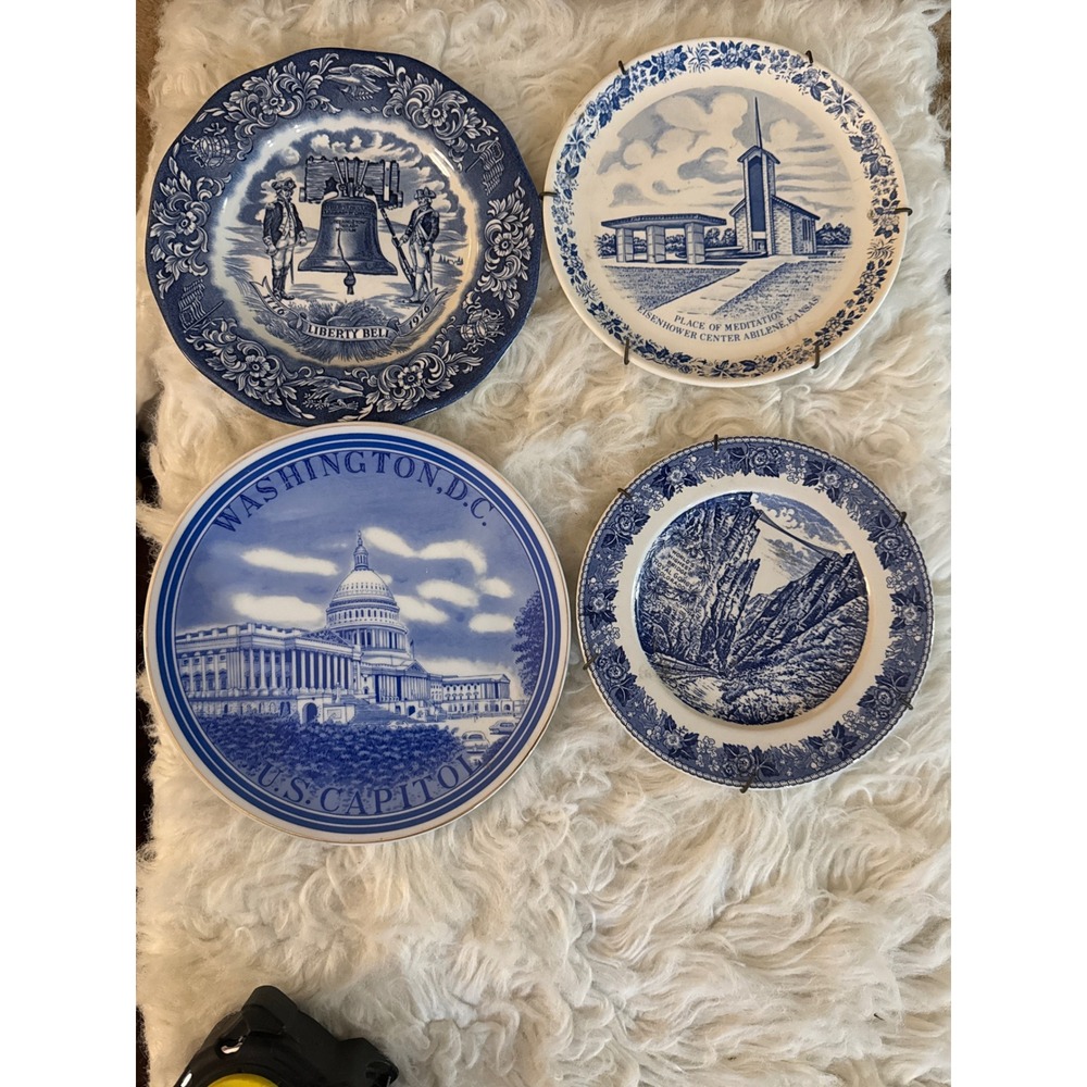 Vintage Blue White Souvenir Plates Set 4 Liberty Bell Capitol Eisenhower Royal